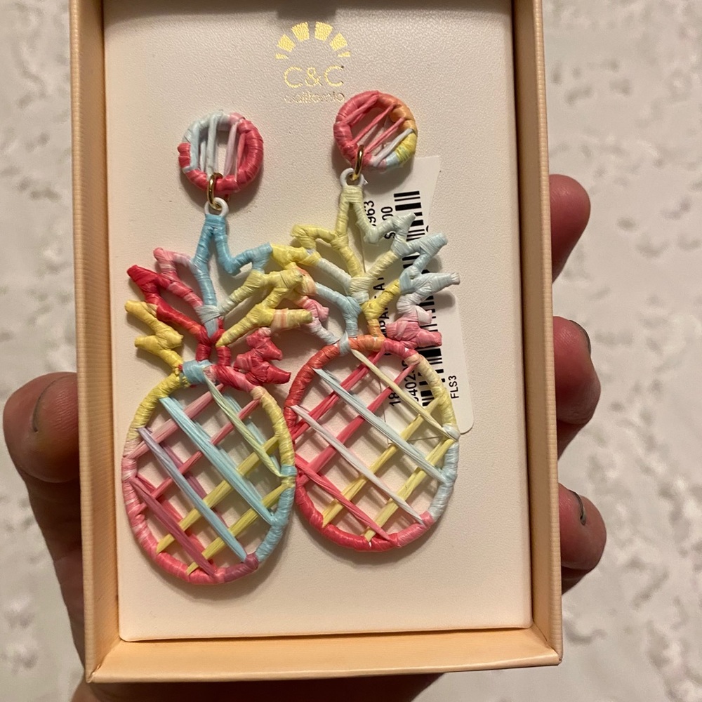 pineapple earrings 🍍 - Picture 2 of 4